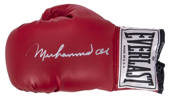 Muhammad Ali Signed Everlast Boxing Glove Left Hand (JSA) 